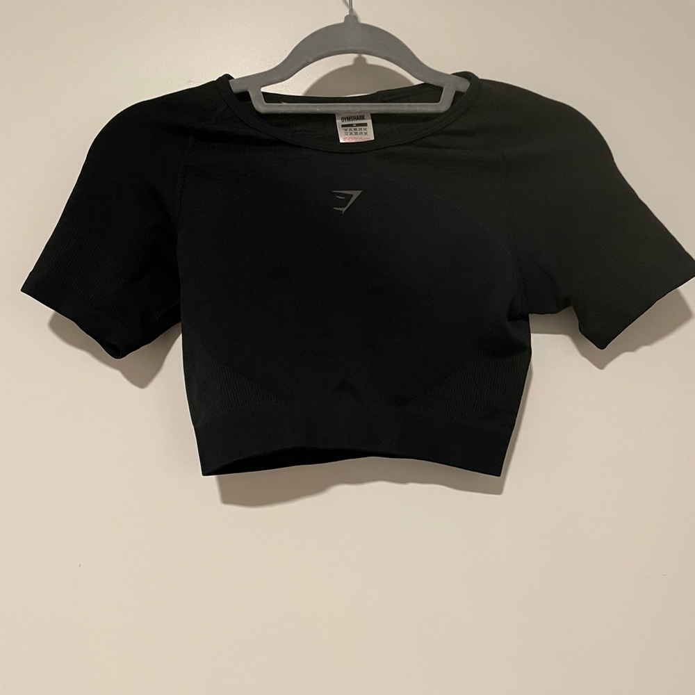 Gymshark Short Sleeve Crop Top - M